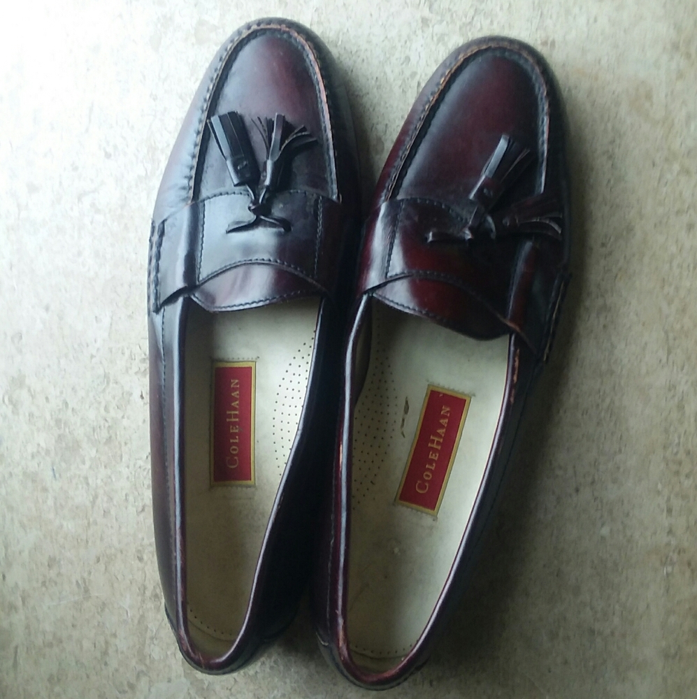 Cole haan vintage Brown Leather
Tassel Loafers